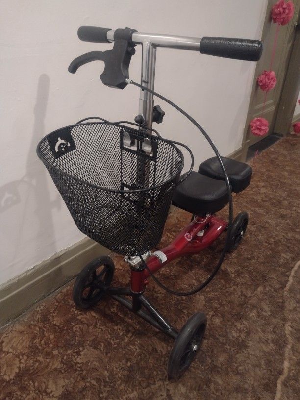 Roscoe Knee Scooter Barely Used