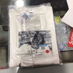 1 White Supreme Jordan Biggie Shirt Size Medium 