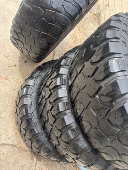 Llantas y rines  33x 12.50 R17