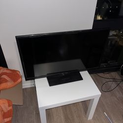34 Inch TV 