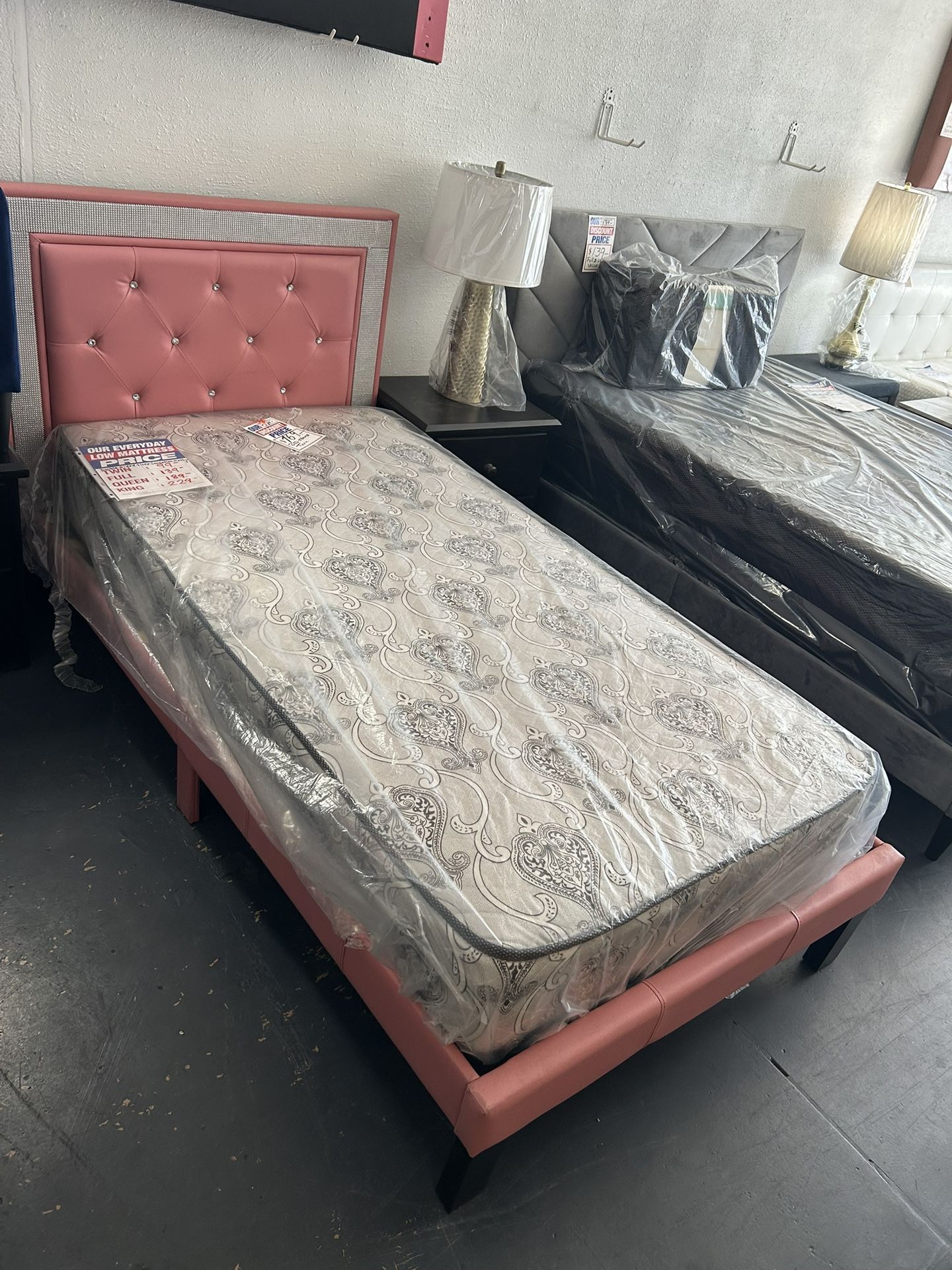 Diamonds Sparkles Twin Size Pink Bed Frame