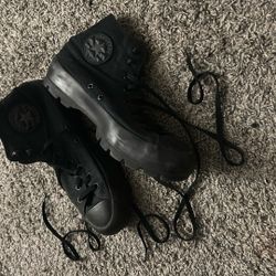 Blackout Converse Chucks