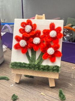 Handmade pipe cleaner floral mini canvas