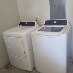 GAS DRYER AND WASHER ELECTRIC SET