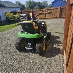 John Deer Riding Mower