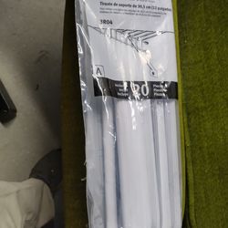 Wire closet shelving and hardware