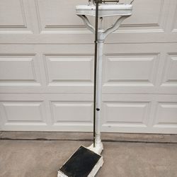 White Vintage Continental Doctor Floor Scale & Height Measurement