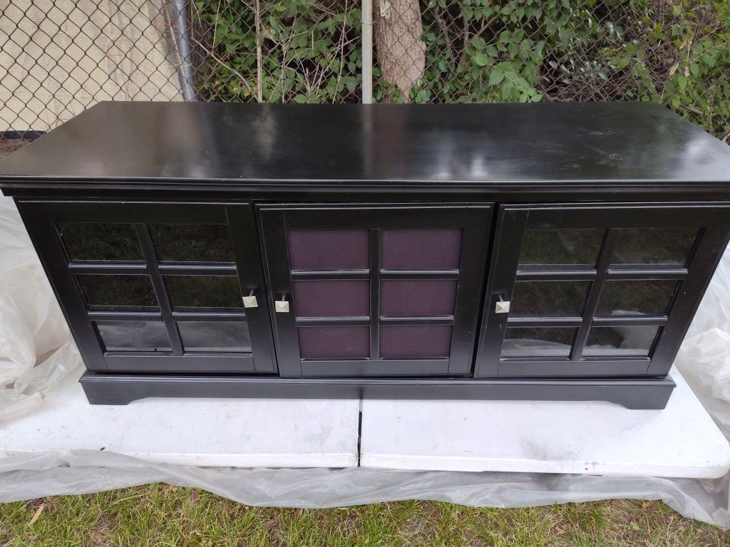 5 Ft. Long Flat screen TV Stand
