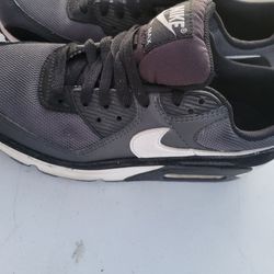 Nike Shoes Size 9
