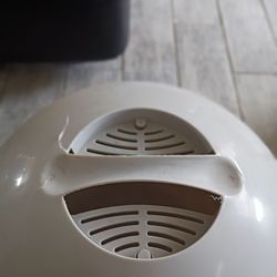 Cat litter box