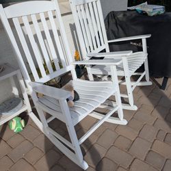 White Rocking chairs