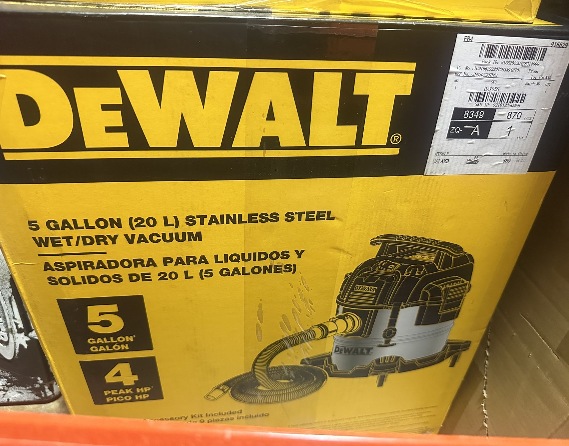 Dewalt Stainless Steel Wet/ Dry Vacuum