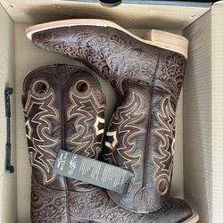 Boots Size 11 