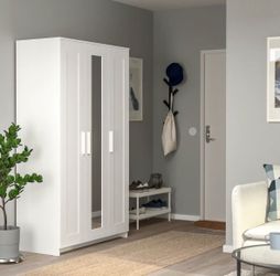 Wardrobe with mirror