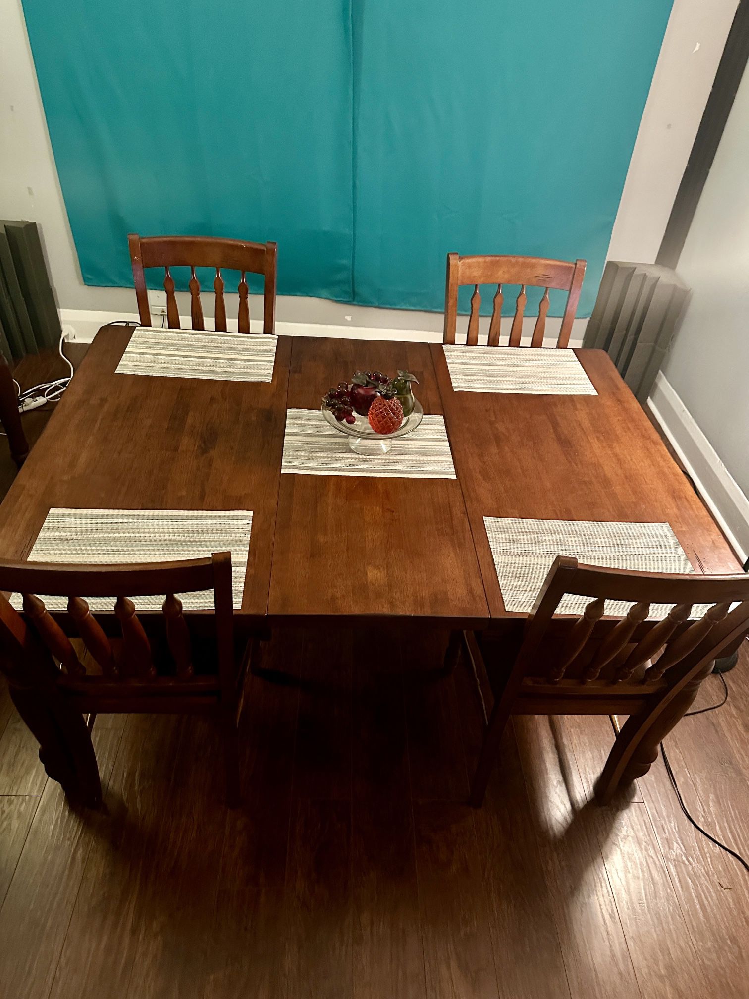 Adjustable Wooden Dining Room Table 49x66x30
