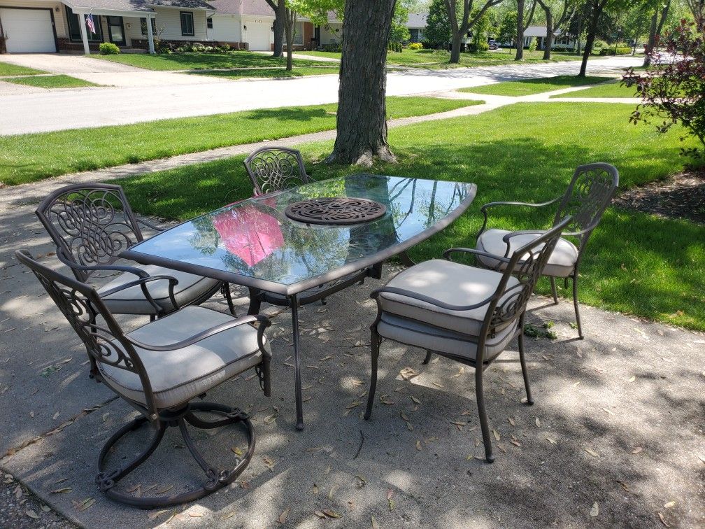 Patio Table Only No Chairs for Sale in Elk Grove Village, IL OfferUp
