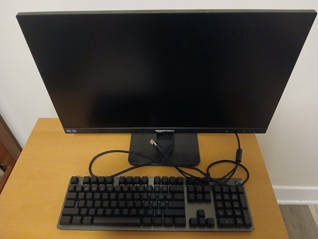 Monitor and keyboard included