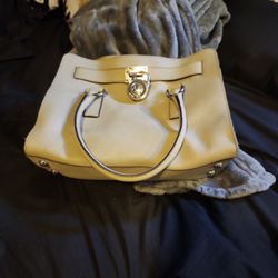 Micheal Kors Purse