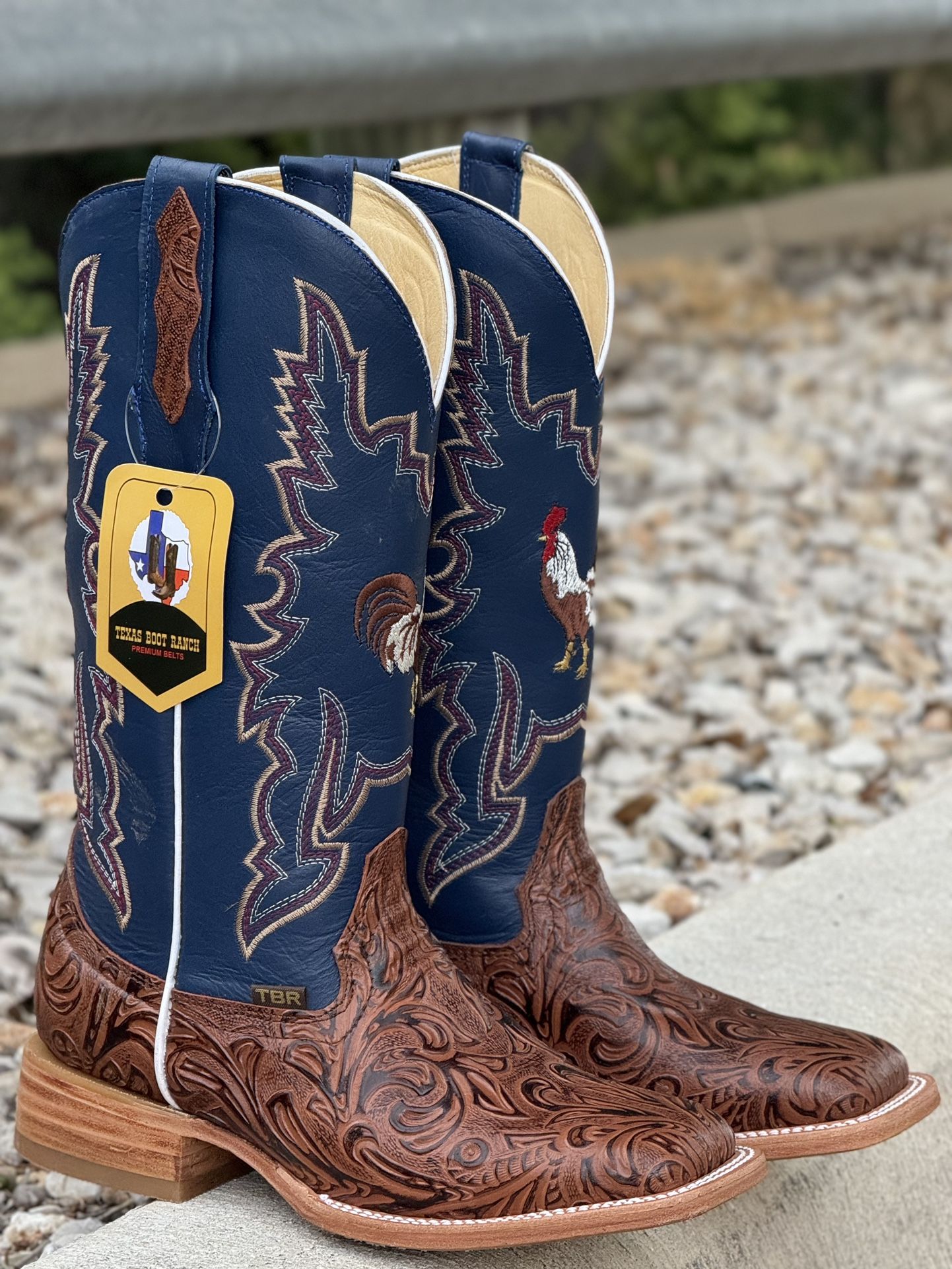 MEN’S WESTERN BOOTS / BOTAS VAQUERAS PARA HOMBRE 🔸️🔸️MEN’S WESTERN BOOTS🔸️🔸️ ▪️DIFFERENT SIZES AVAILABLE. ▪️ WE SHIP TO ALL UNITED STATES. ▪️ O