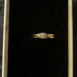 Authentic Gold Ring 10k 