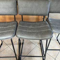 Set Of 4 Counter Height Bar Stools
