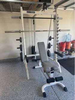 Parabody Smith Machine Power Rack with weighted Cable Pull down