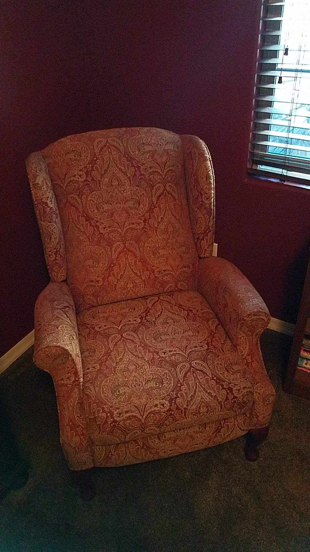 2 reclining wing back chairs