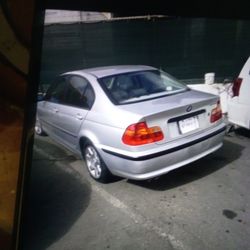 2003 BMW 325i