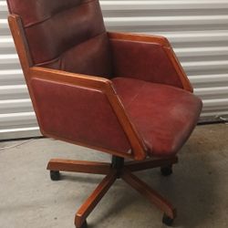 Red leather presidential 1960's office chair nearly new