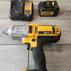 DeWALT DC F889