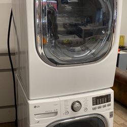 LG Washer And Dryer Set