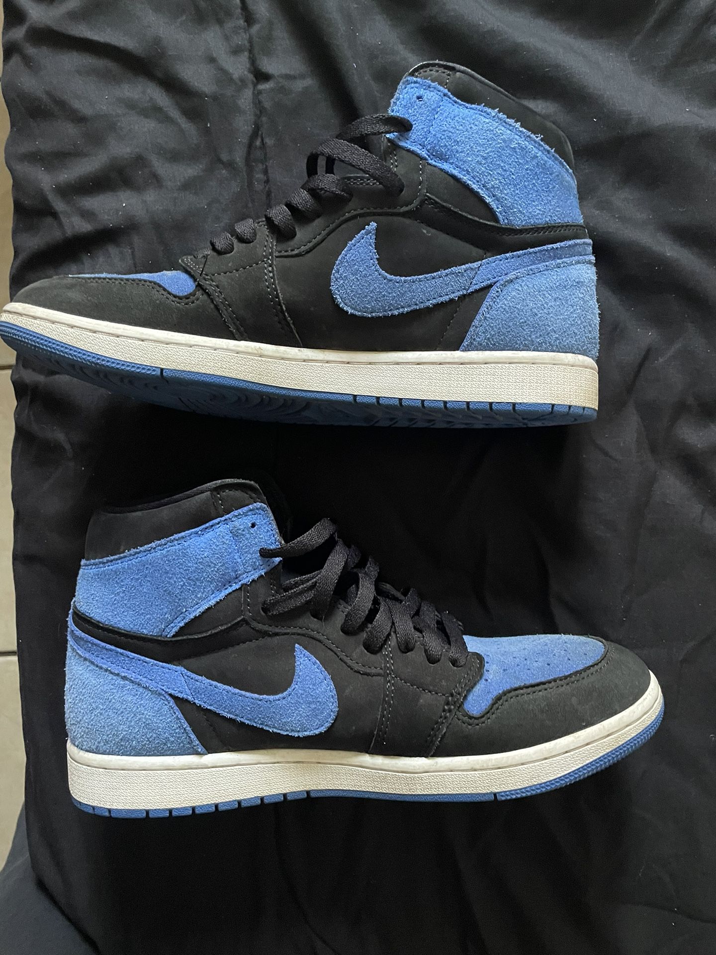 Air Jordan 1 Royal Suede
