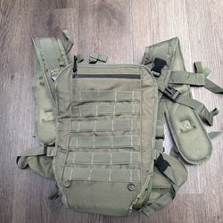 Child carrier unused