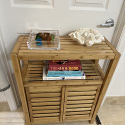 WEST ELM ENTRY/BATHROOM CABINET - LIKE NEW 