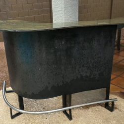 Metal Outdoor Service Bar
