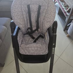 GRACO HIGH CHAIR  EXCELLENT CONDITION 