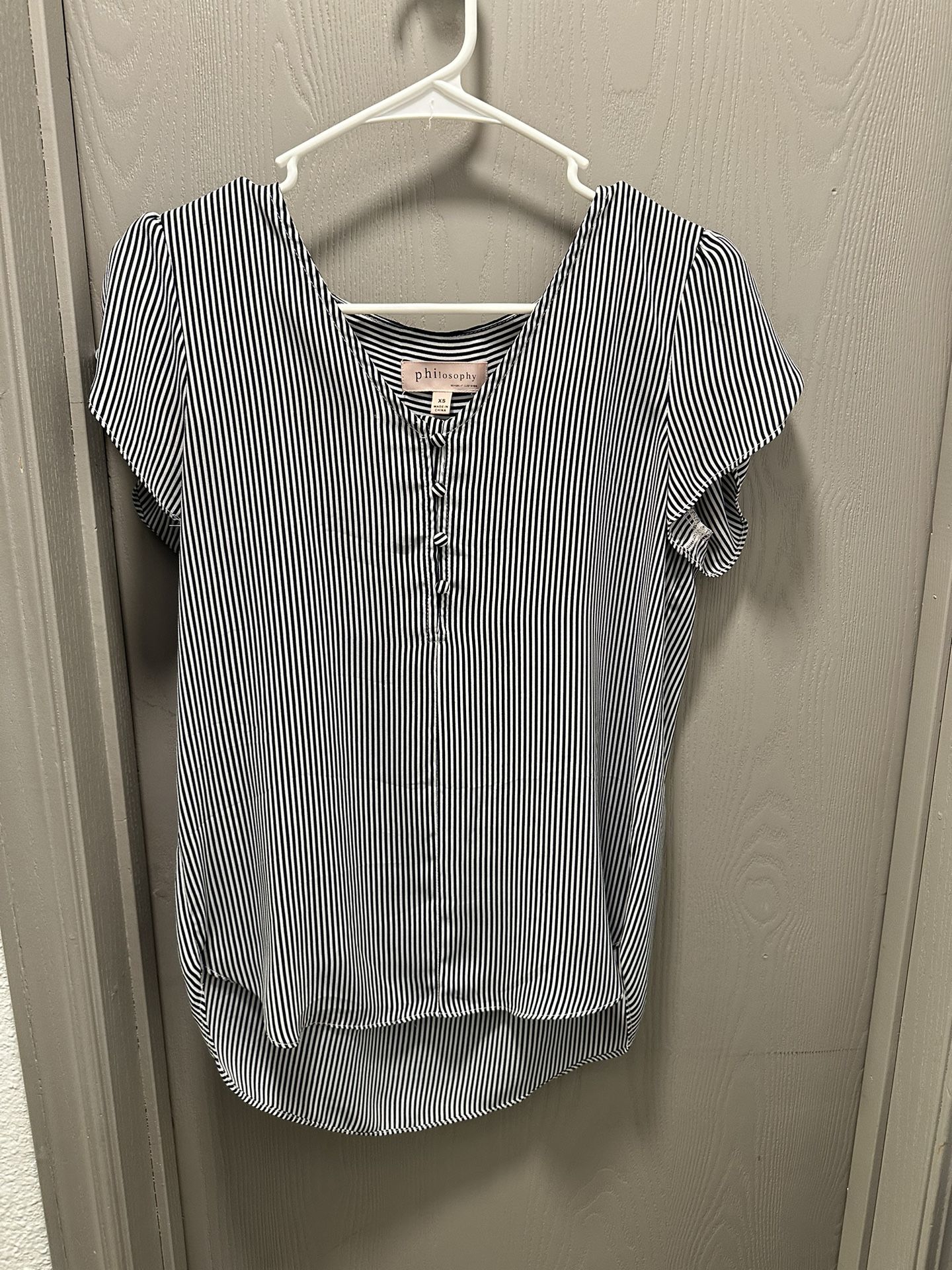 XS Women’s striped Blouse 