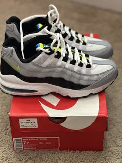 Nike Air Max 95 Grade School Authentic Size 7y