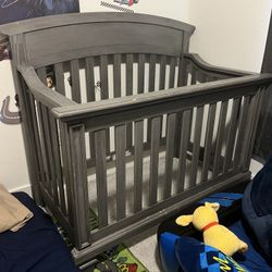 Delta Baby/Toddler Crib