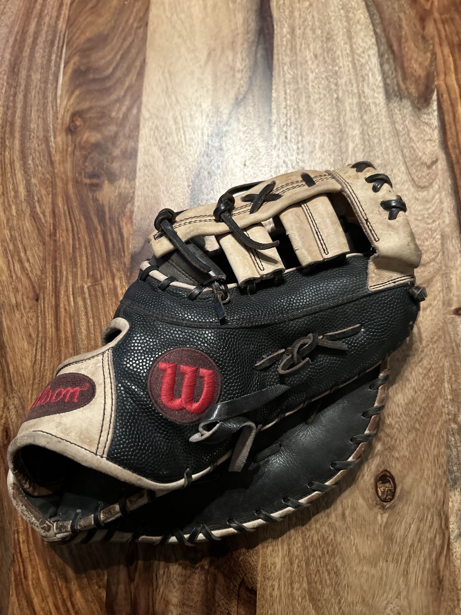 Wilson A2000 First Base Glove
