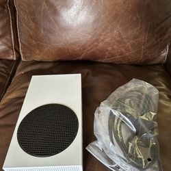 Xbox Series X Great Condition Comes With Cords And HDMI
