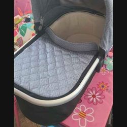 James Blue Uppa Baby Bassinet