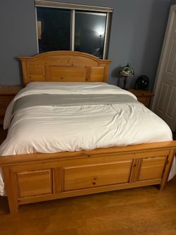 Wood queen bedroom set light color