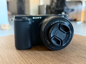 Sony camera ZV-e10
