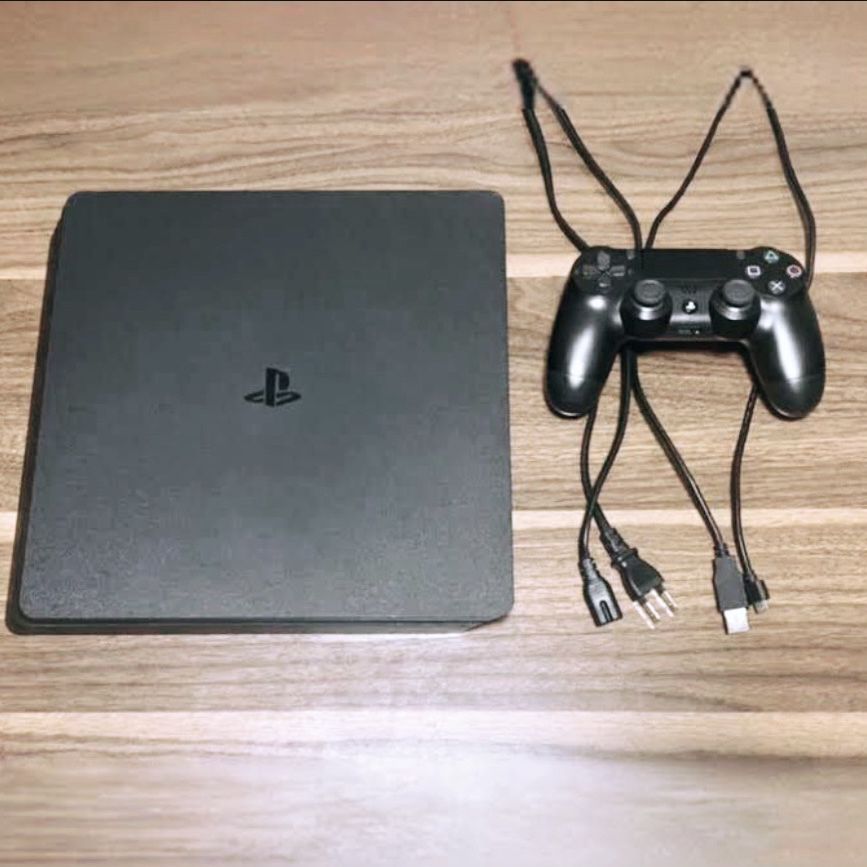 PS4 System 