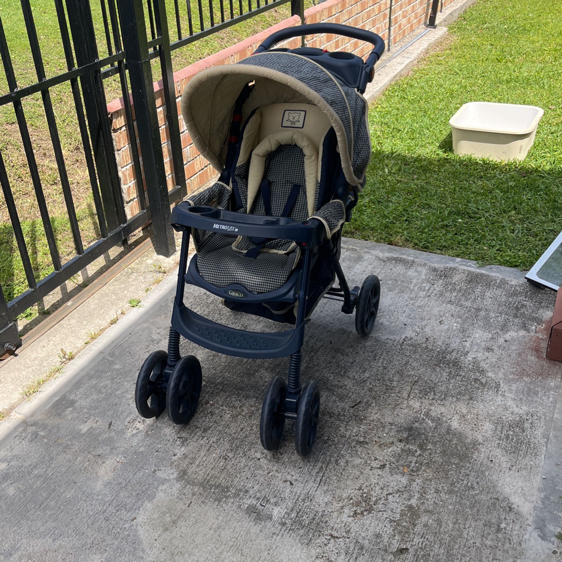 Baby Stroller (FREE)