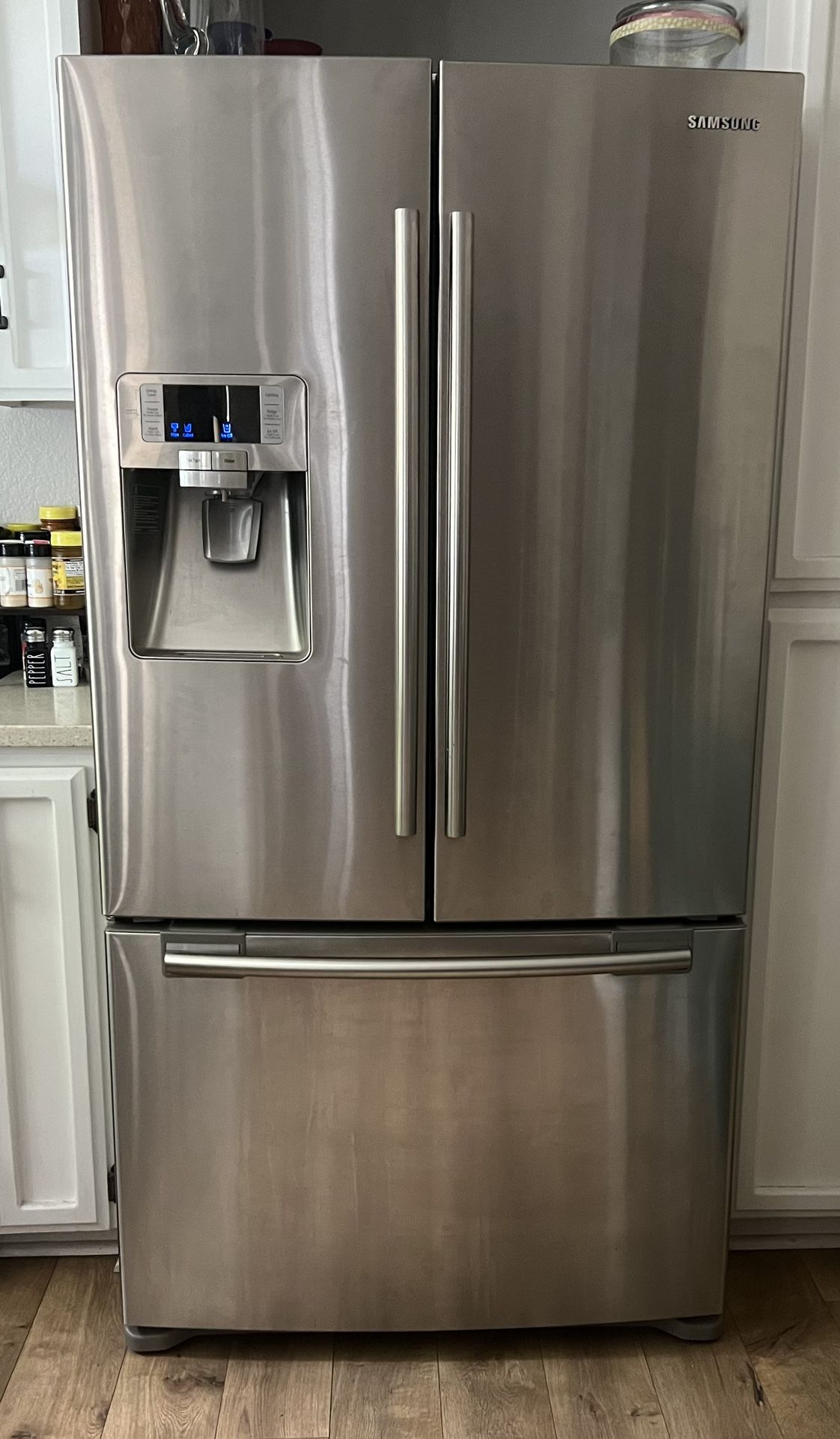 Samsung Refrigerator / Freezer