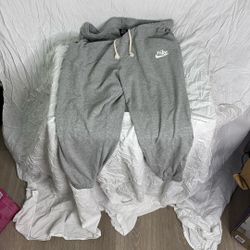 Nike Gray Sweatpants with White Logo - Size Large