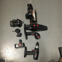 Craftsman C3 19.2V Combo 4 tool set (Circular Saw, 1/2”Drill, Light, Vacum)