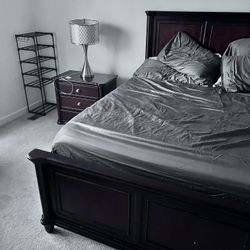 King Bedroom Set